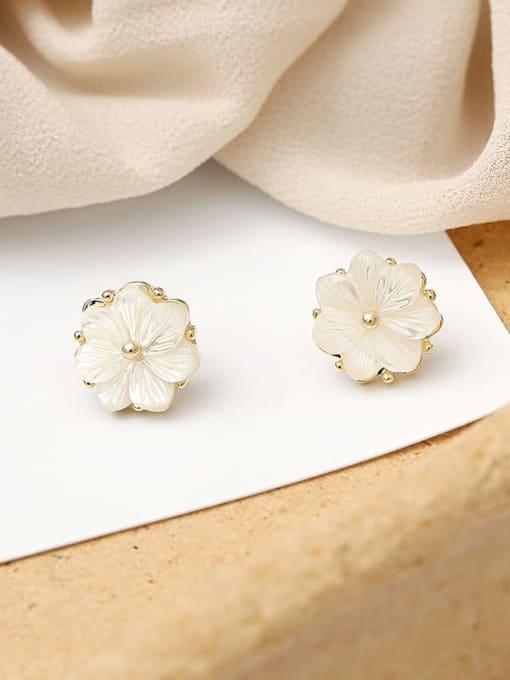 HYACINTH Copper Shell Flower Minimalist Stud Trend Korean Fashion Earring 1