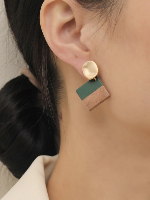 HYACINTH Brass Wood Geometric Minimalist Earring 1