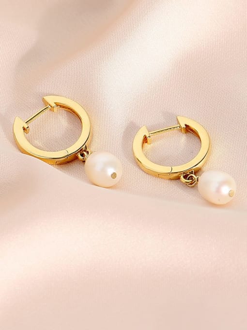 18K Gold Brass Imitation Pearl Geometric Minimalist Huggie Earring