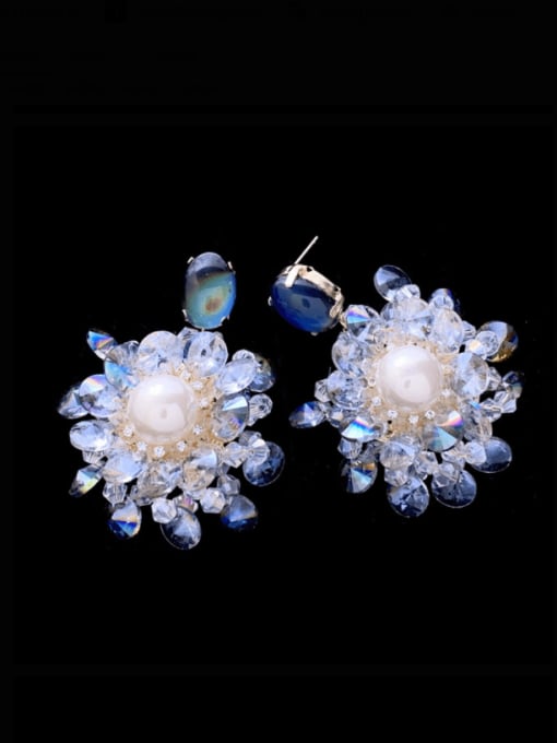 SUUTO Brass  Imitation crystal Flower Luxury Cluster Earring 1