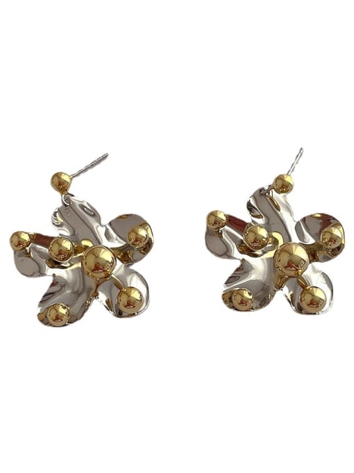 ZRUI Brass Imitation Pearl Flower Minimalist Drop Earring 3