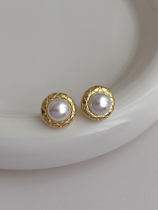 Metal textured pearl earrings Brass Freshwater Pearl Geometric Minimalist Stud Earring