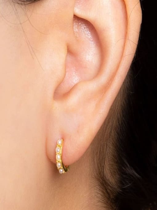 COLSW Brass Imitation Pearl Round Minimalist Huggie Earring 1
