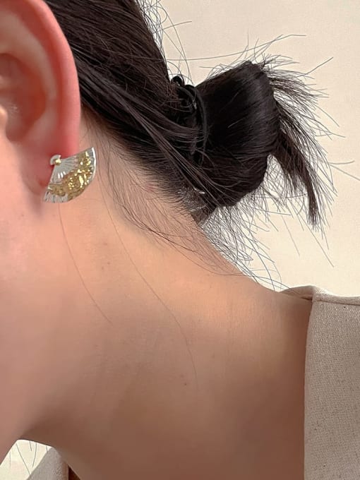 ZRUI Brass Flower Dainty Stud Earring 1