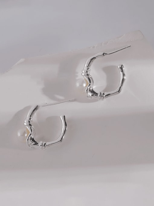 HYACINTH Brass Freshwater Pearl Geometric Minimalist Stud Earring