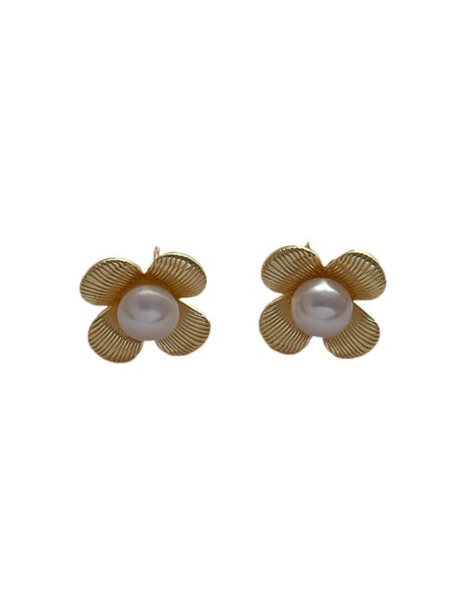 ZRUI Brass Imitation Pearl Flower Vintage Stud Earring 3