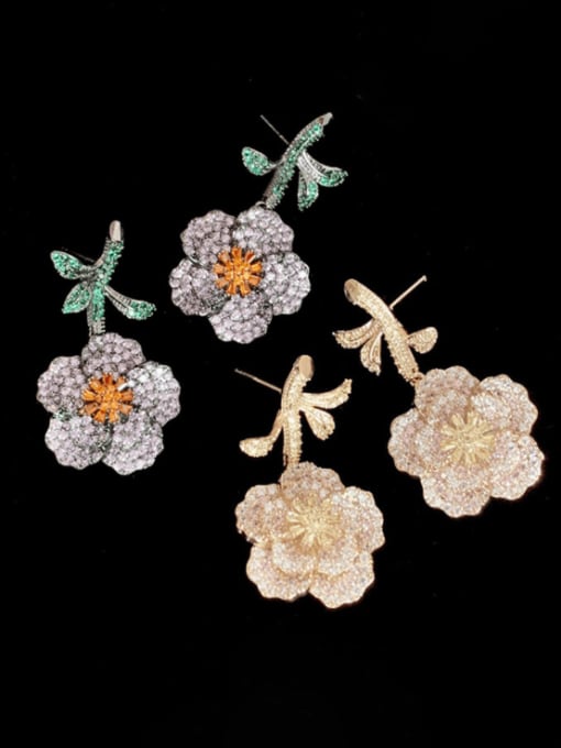 SUUTO Brass Cubic Zirconia Flower Vintage Stud Earring