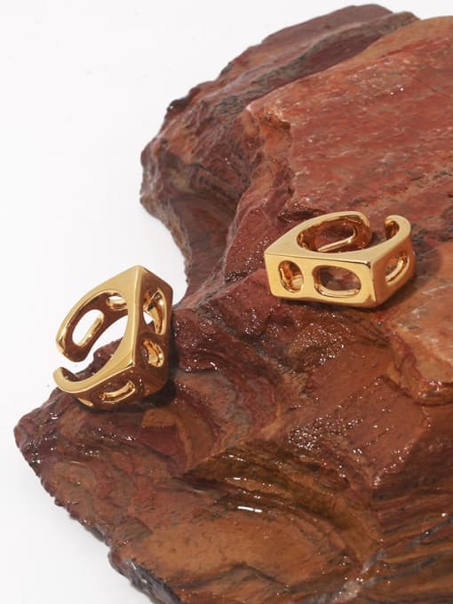 TINGS Brass Hollow Geometric Vintage Band Ring