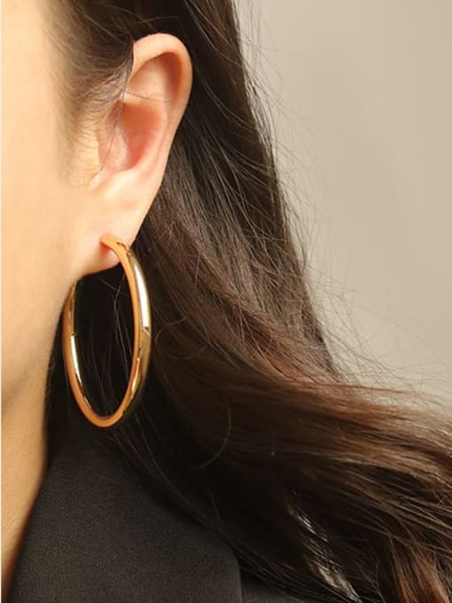 ACCA Brass Smooth Geometric Minimalist Hoop Earring 1