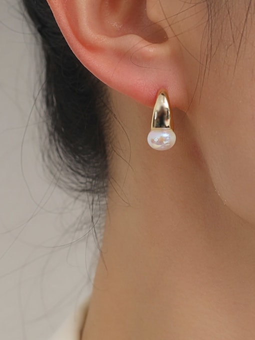 HYACINTH Brass Imitation Pearl Geometric Minimalist Earring 1