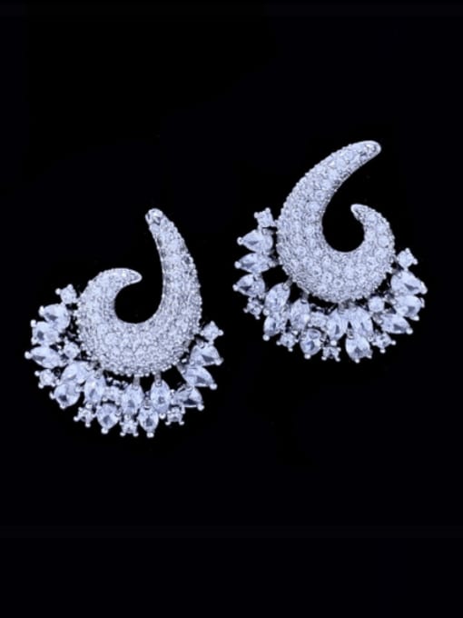 SUUTO Brass Cubic Zirconia Water Drop  Flower Luxury Stud Earring