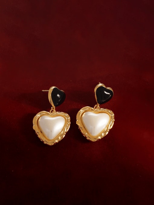HYACINTH Brass Imitation Pearl Heart Minimalist Drop Earring 1