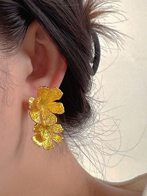 ZRUI Alloy Flower Minimalist Drop Earring 1