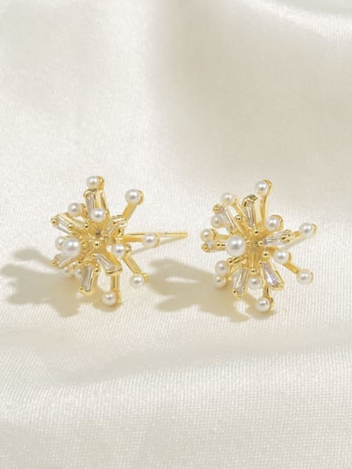 Gold E1189 Brass Imitation Pearl Flower Dainty Stud Earring