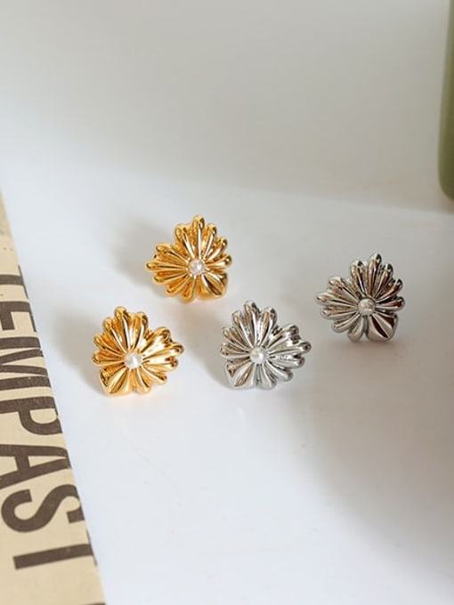 Five Color Brass Imitation Pearl Flower Trend Stud Earring 2