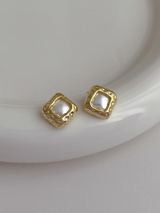 ZRUI Brass Freshwater Pearl Geometric Minimalist Stud Earring 2