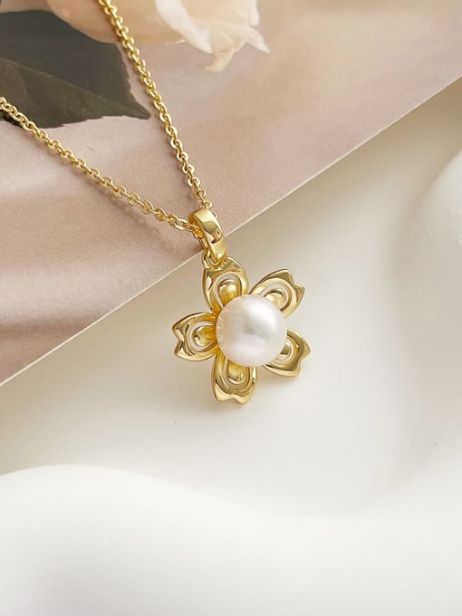 ZRUI Brass Freshwater Pearl Flower Dainty Necklace 3