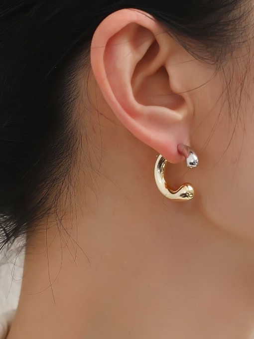 HYACINTH Brass Geometric Vintage  C Shape Stud Earring 1