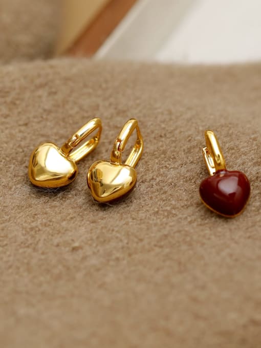 HYACINTH Brass Enamel Heart Minimalist Huggie Earring 3