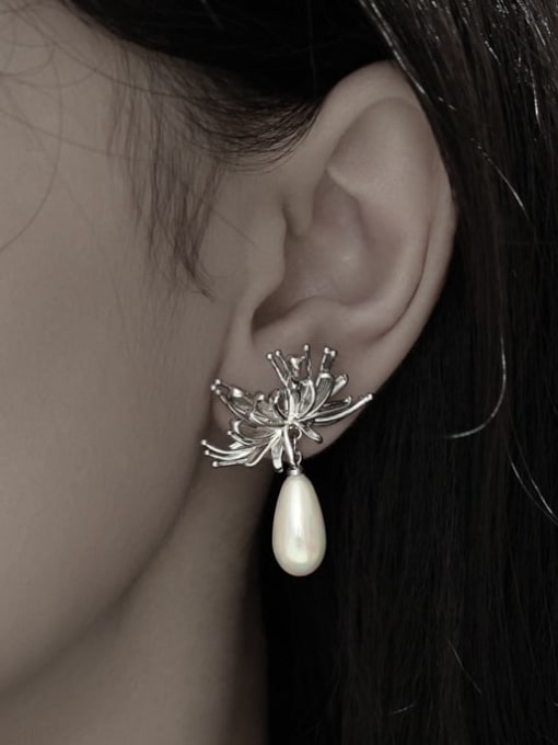 TINGS Brass Cubic Zirconia Flower Hip Hop Drop Earring 1