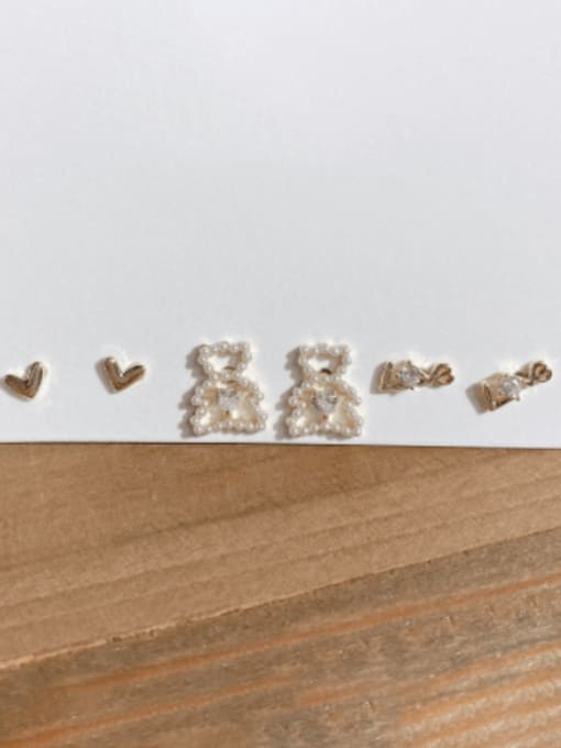 ZRUI Brass Imitation Pearl  Trend Bear Heart Set Stud Earring 0