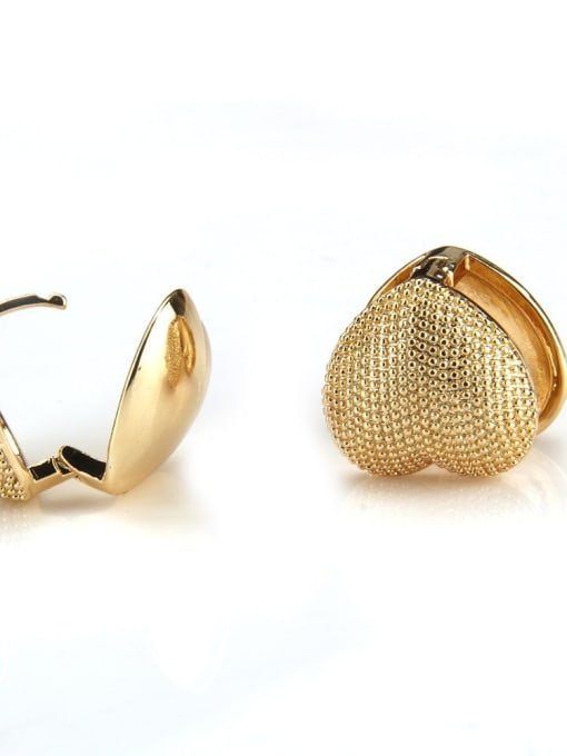 renchi Brass Heart  Cubic Zirconia  Dainty Stud Earring 4