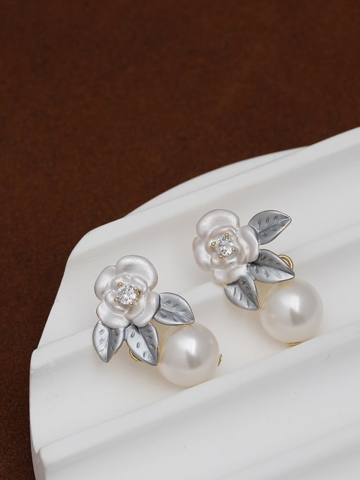 HYACINTH Brass Imitation Pearl Flower Cute Stud Earring 1