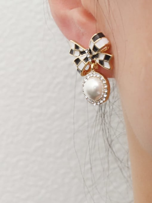 HYACINTH Brass Imitation Pearl Enamel Bowknot Vintage Stud Earring 1