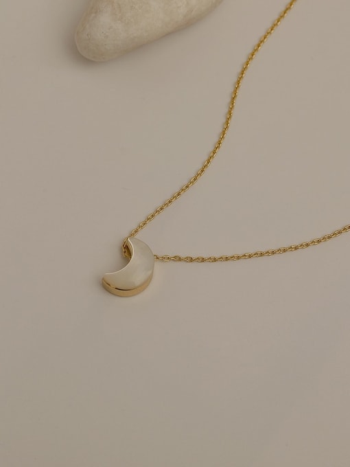 HYACINTH Brass Shell Moon Minimalist  pendant Trend Korean Fashion Necklace 3