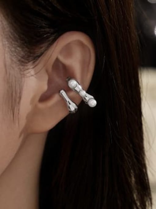 ACCA Brass Imitation Pearl Geometric Minimalist Clip Earring 3