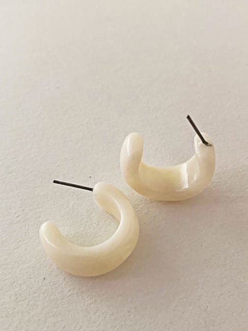 white Alloy Resin Geometric Vintage semicircle C Stud Earring