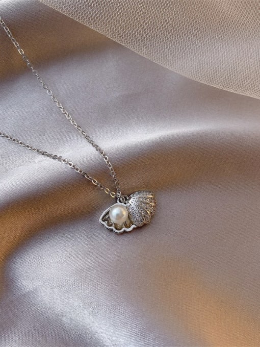 silvery Zinc Alloy + Imitation Pearl Shell shape Trend Necklace
