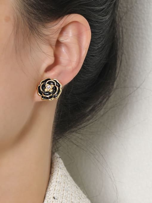 HYACINTH Brass Cubic Zirconia Flower Minimalist Stud Earring 1