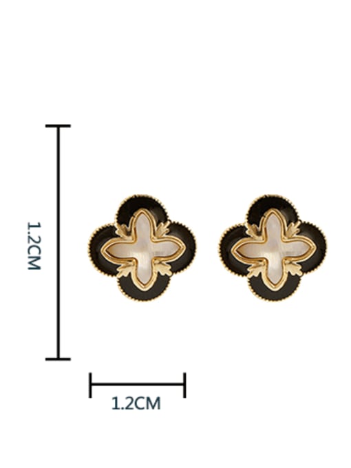 HYACINTH Brass Shell Clover Minimalist Clip Earring 3