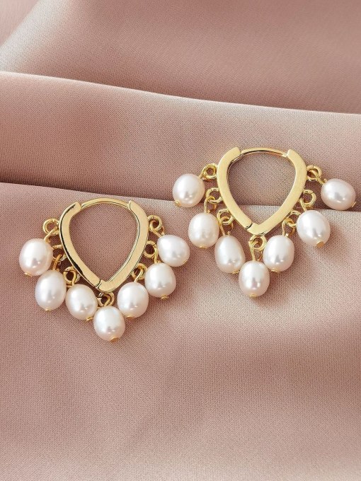 14k Gold Brass Imitation Pearl Heart Minimalist Huggie Earring