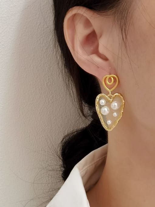HYACINTH Brass Imitation Pearl Heart Vintage Drop Earring 1
