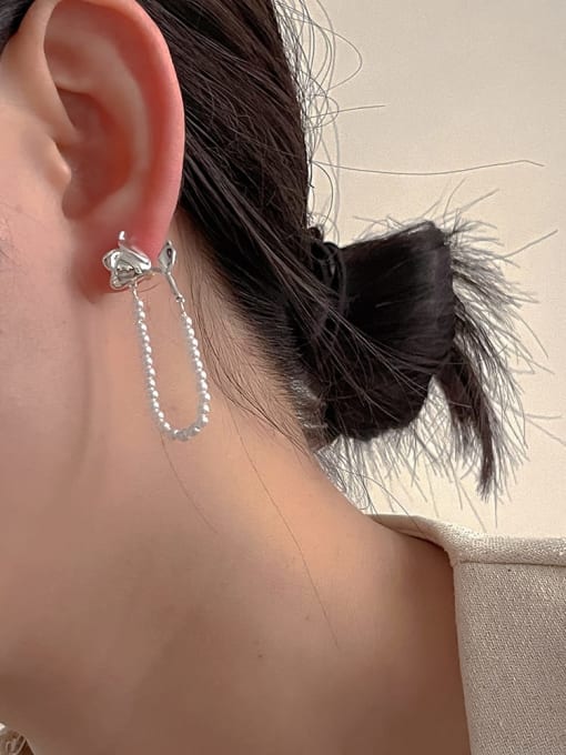 ZRUI Brass Imitation Pearl Flower Dainty Stud Earring 1