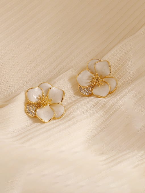 14k gold Brass Shell Flower Minimalist Stud Earring
