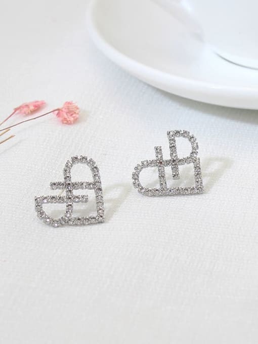 White K Copper Cubic Zirconia Heart Minimalist Stud Trend Korean Fashion Earring