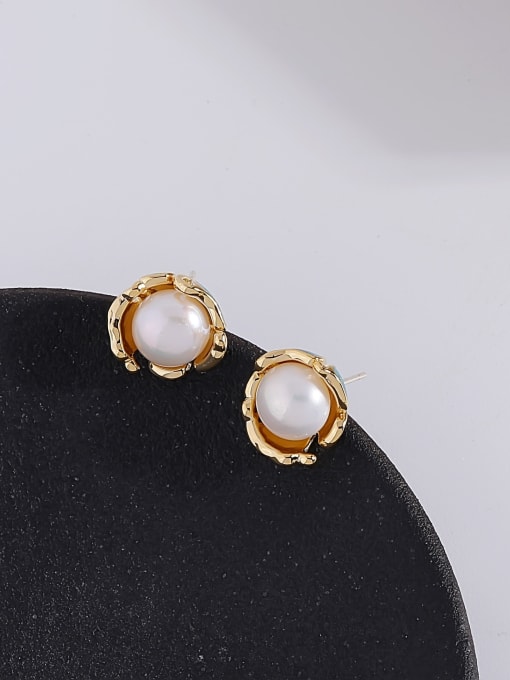 HYACINTH Brass Imitation Pearl Flower Minimalist Stud Earring 1