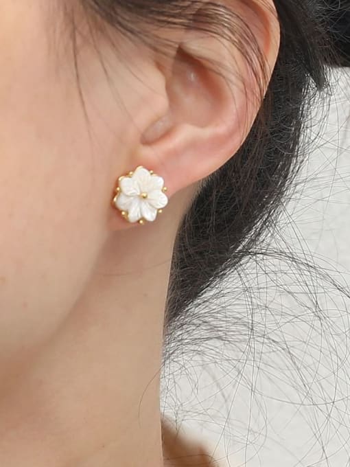 HYACINTH Brass Shell Flower Cute Stud Earring 1