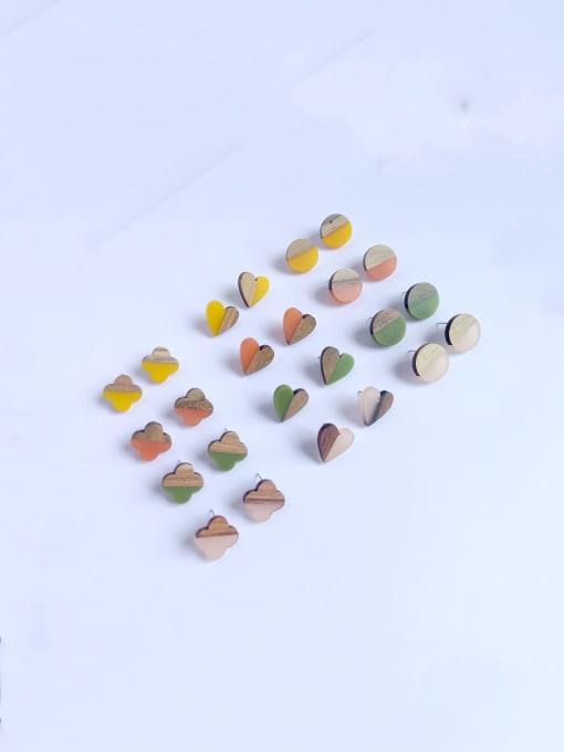 ZRUI Resin Heart Vintage wood color matching Stud Earring/Multi-Color Optional 2