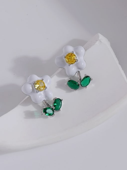White k Brass Cubic Zirconia Flower Minimalist Stud Earring