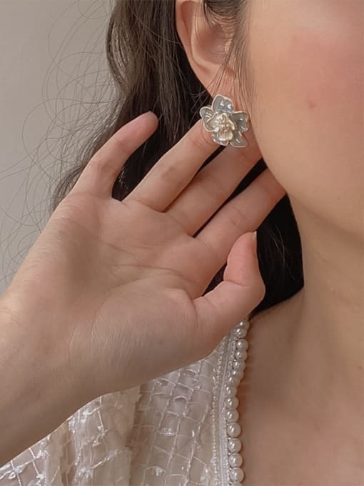 Gold E1131 Brass Imitation Pearl Enamel Flower Dainty Stud Earring