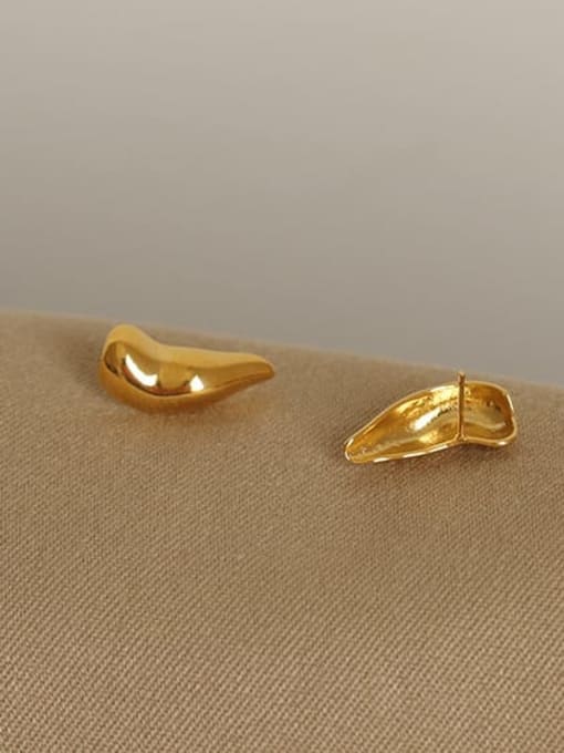 ACCA Brass Heart Minimalist Stud Earring 1
