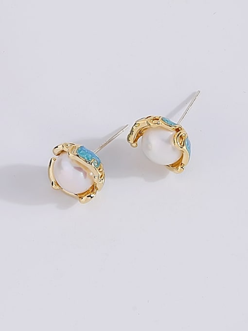 HYACINTH Brass Imitation Pearl Flower Minimalist Stud Earring 2