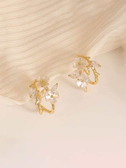 14k gold Brass Shell Flower Minimalist Clip Earring