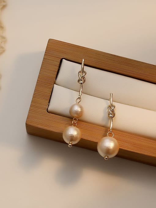 HYACINTH Copper image pearl asymmetric Vintage Long Drop Trend Korean Fashion Earring 1
