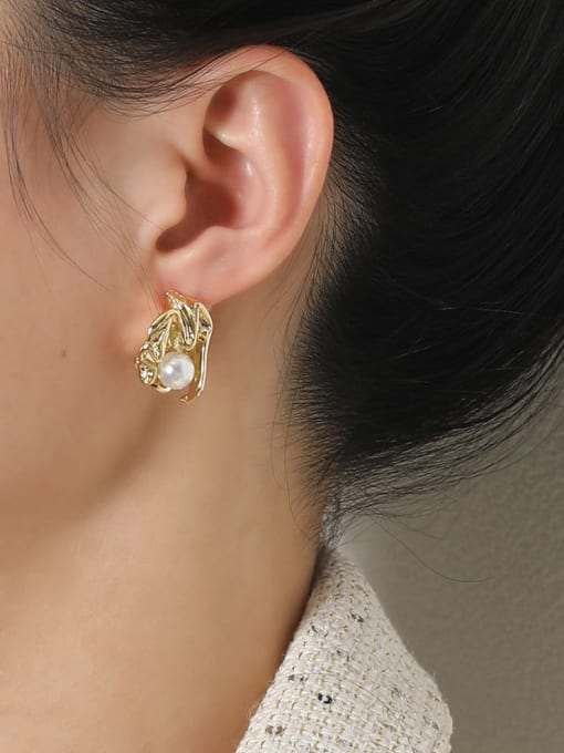 HYACINTH Brass Imitation Pearl Irregular Vintage Clip Earring 1