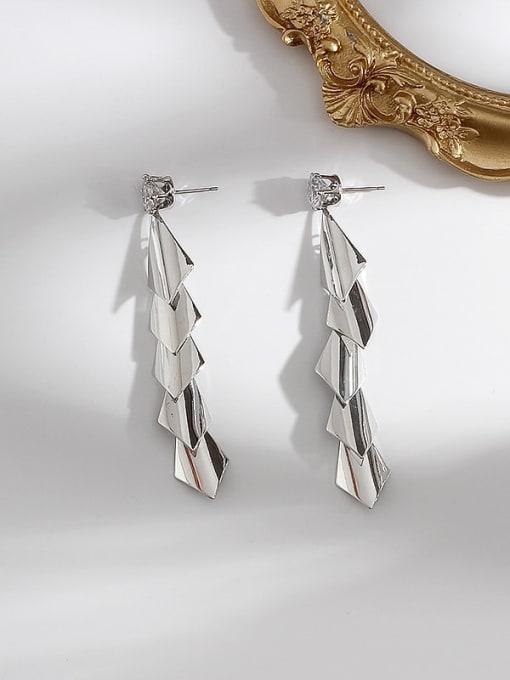 White K Copper Smooth Geometric Minimalist Long Drop Trend Korean Fashion Earring